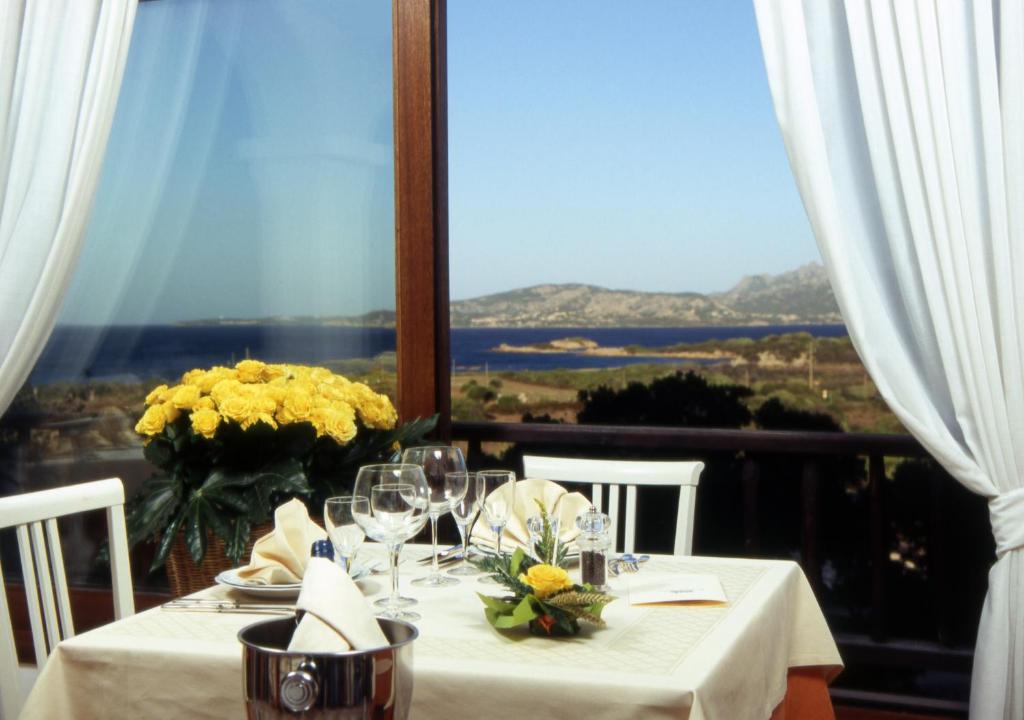 Hotel Stelle Marine — Restaurant & bars in Arzachena, Sardinia