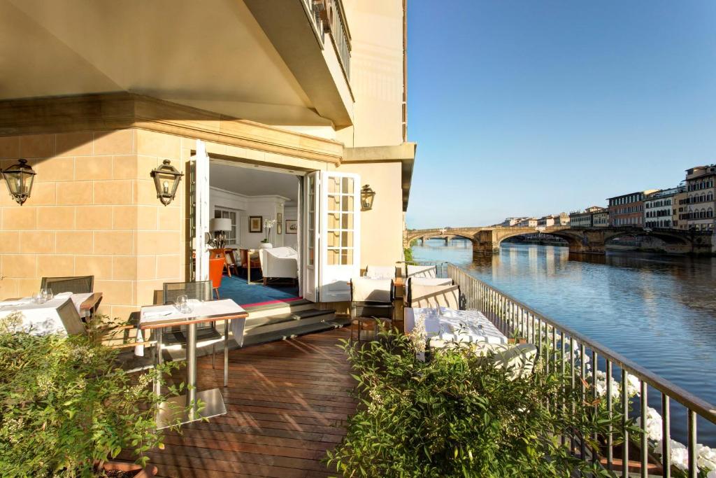 Hotel Lungarno - Lungarno Collection — Hotel in Florence