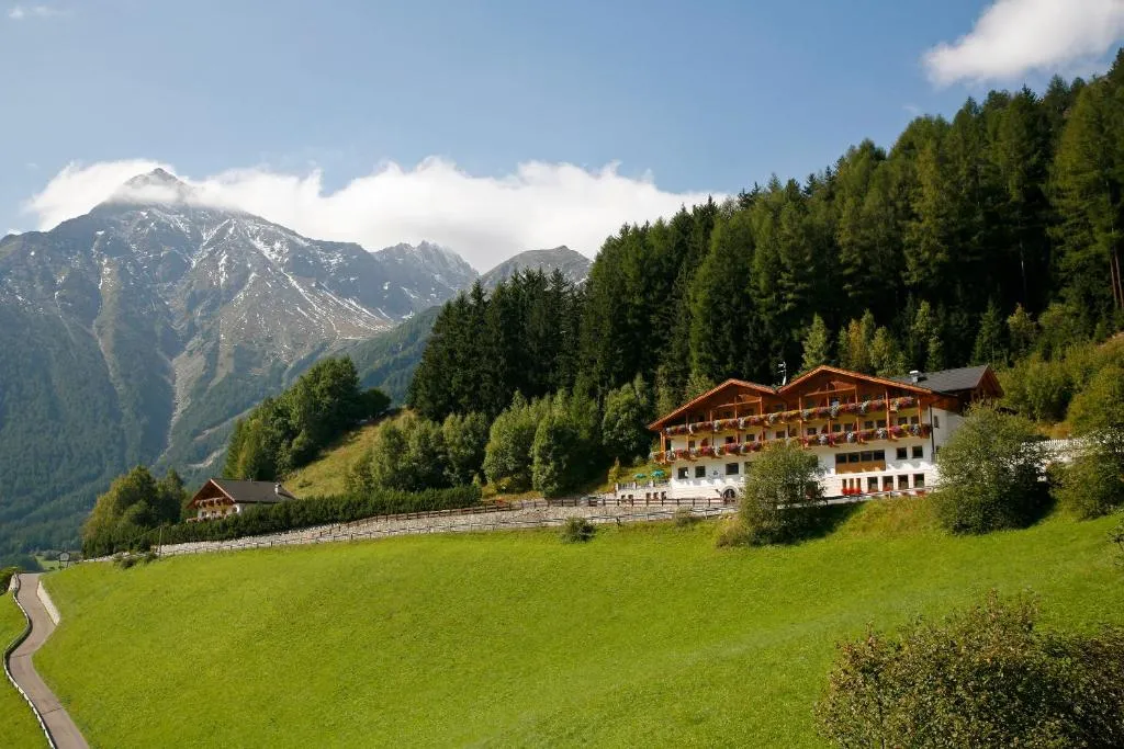 Hotel Kranebitt, hotel v destinaci Val di Vizze