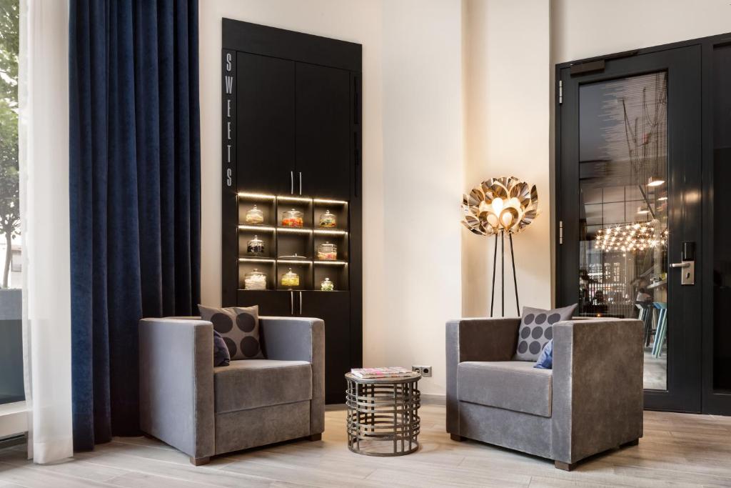 Bar/lounge, Lux 11 Berlin Mitte in Berlin