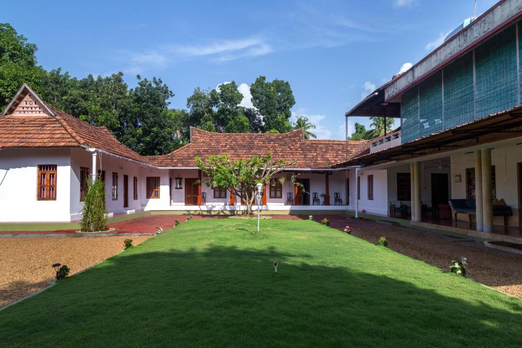 Akkara Homestay &amp; Ayurveda — Hotel in Kottayam