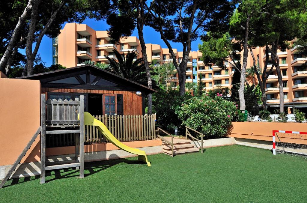 Globales Nova — Attractions for children in Palma Nova, Balearic Islands