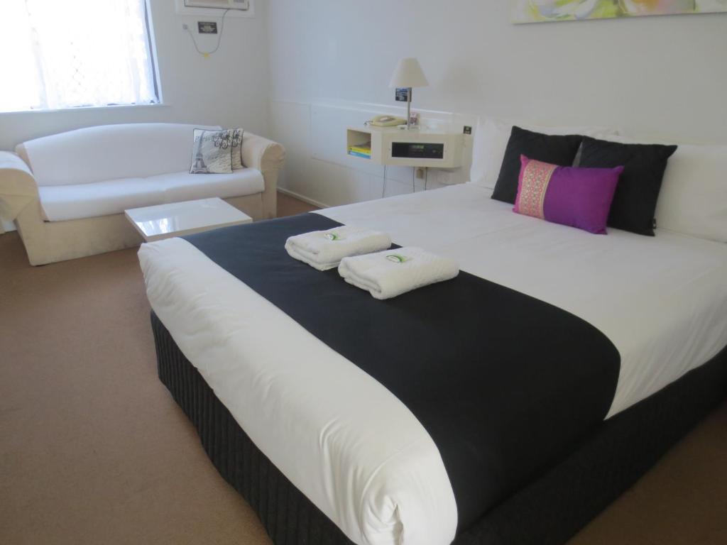Aspley Pioneer Motel photo