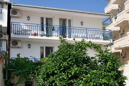 Apartments Vila Nikolic Rafailovici — Hotel in Budva