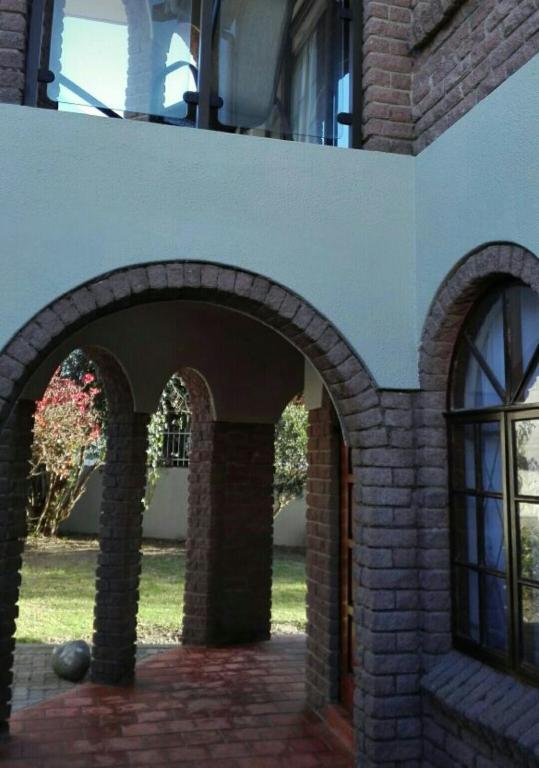 Facilities, Versailles B and B in East London