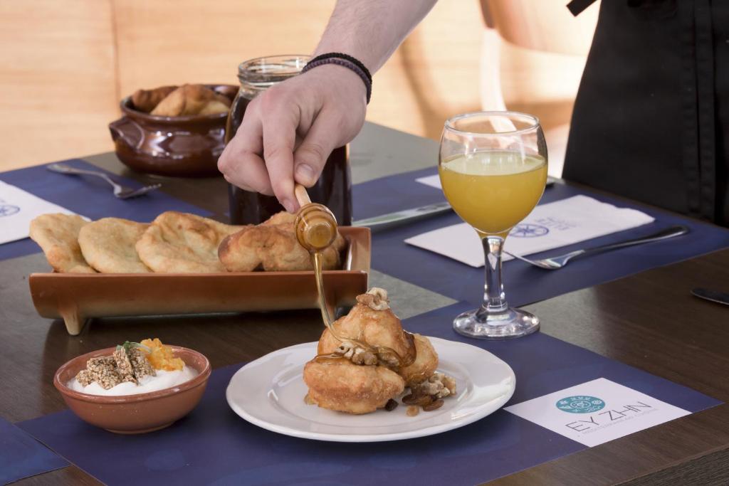 อาหารและเครื่องดื่ม