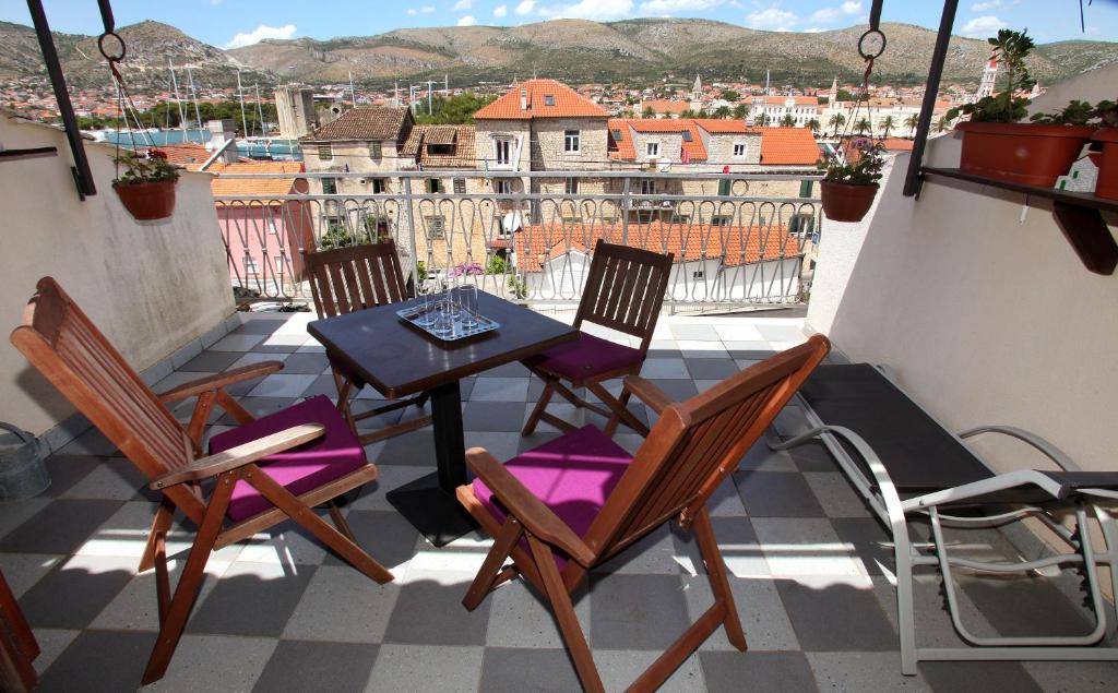 Guesthouse Kate — Hotel in Trogir