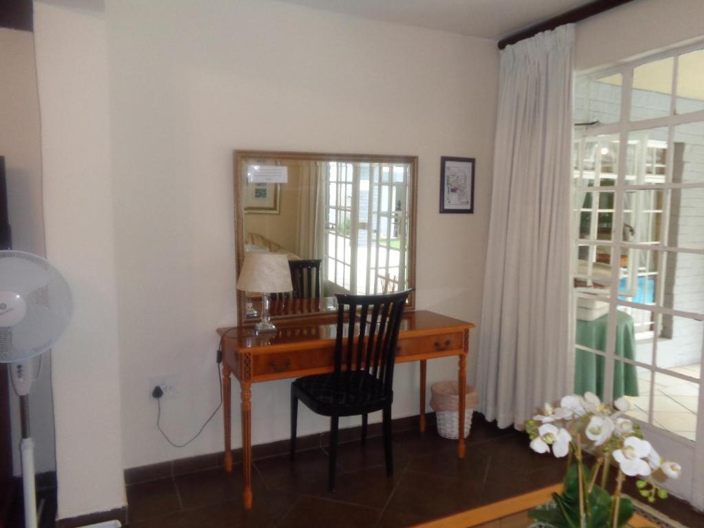 Thatchfoord Lodge photo
