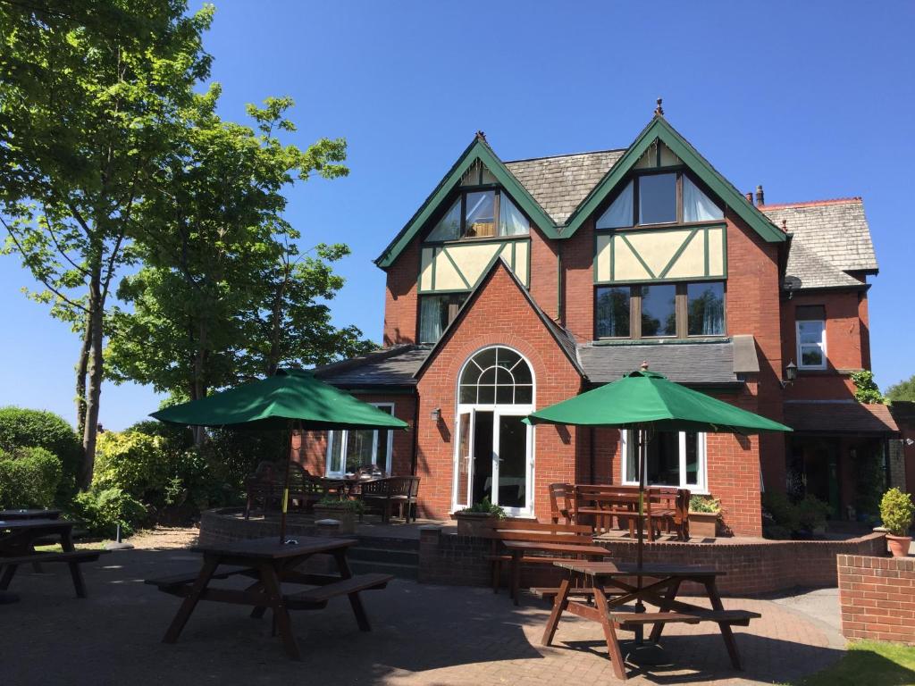 The Chetwynde Hotel — Hotel in Barrow in Furness