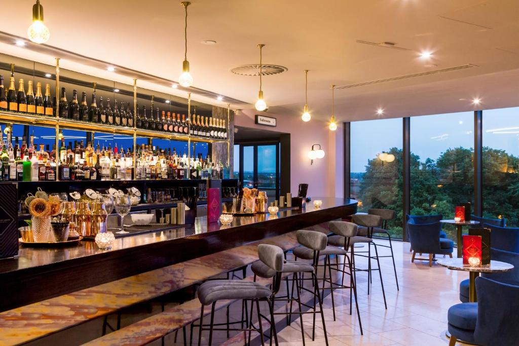 Bar/lounge