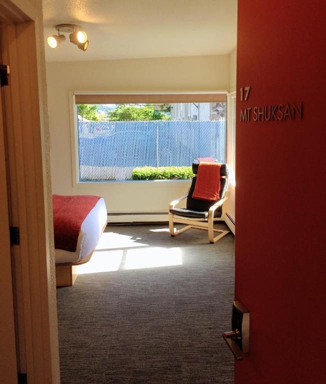 Heliotrope Hotel photo