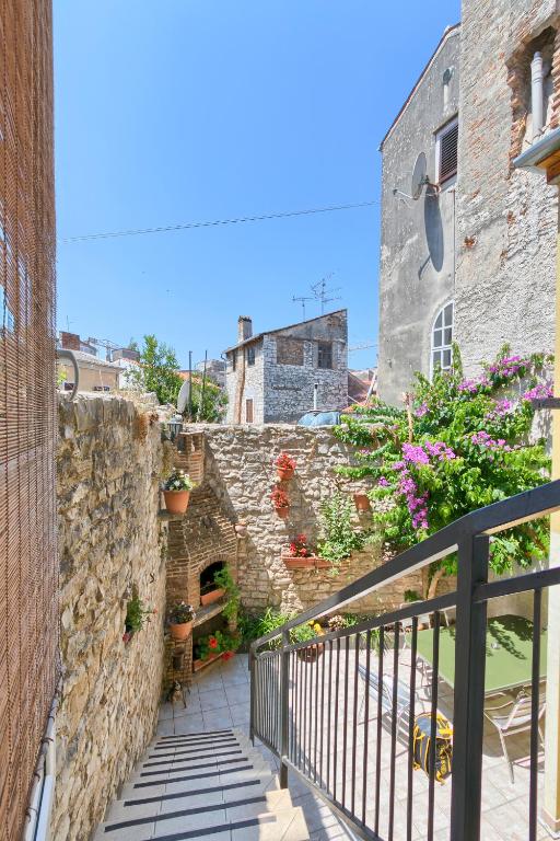 Hostel Pula photo