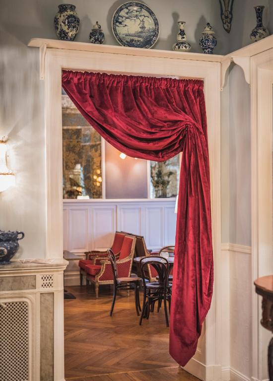 フロント・ロビー