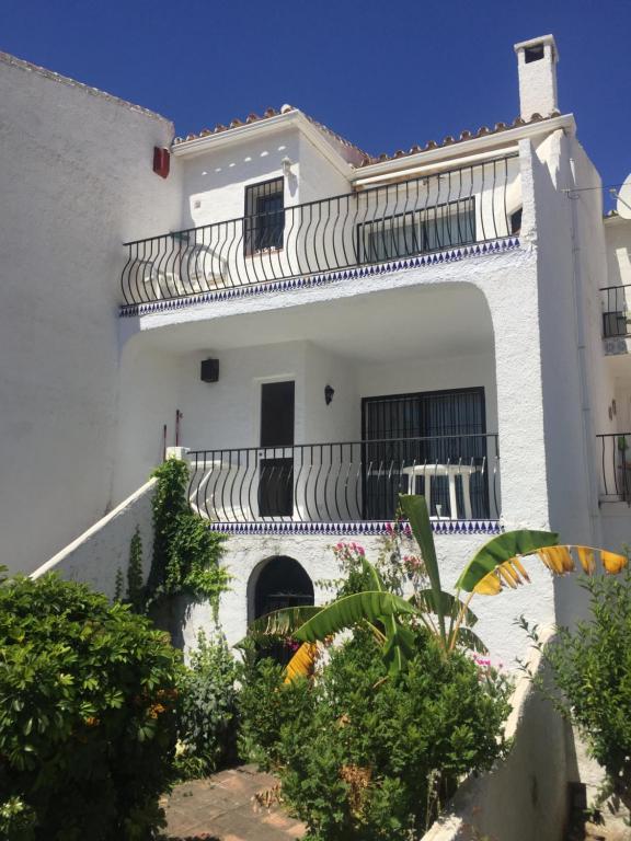Casa Uvas 2 BR Apt. - 3