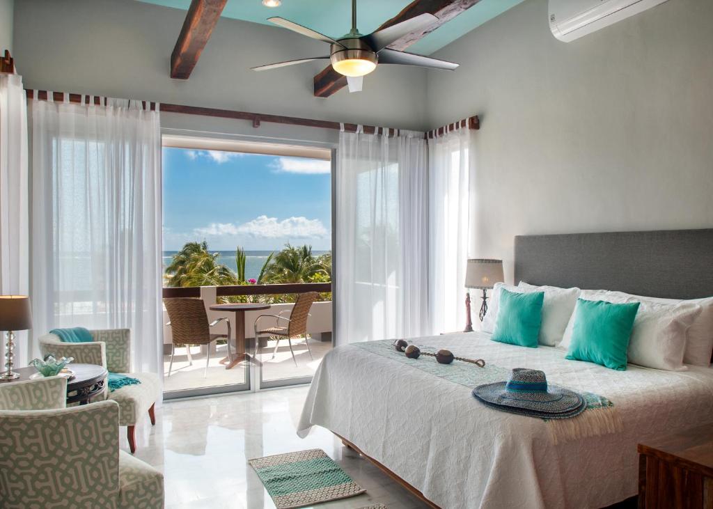 Casa Agua Azul - Family Getaway with Stunning Ocean Views - 1