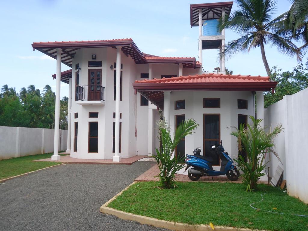 Amawin Resort — Hotel in Ambalantota