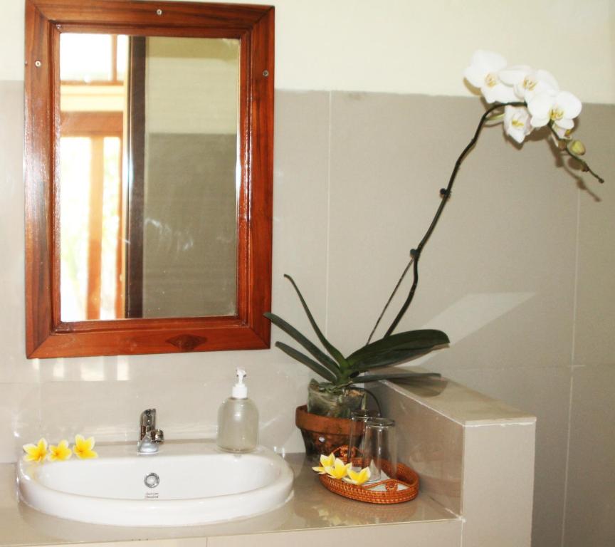 Amed Kunara Guest House photo