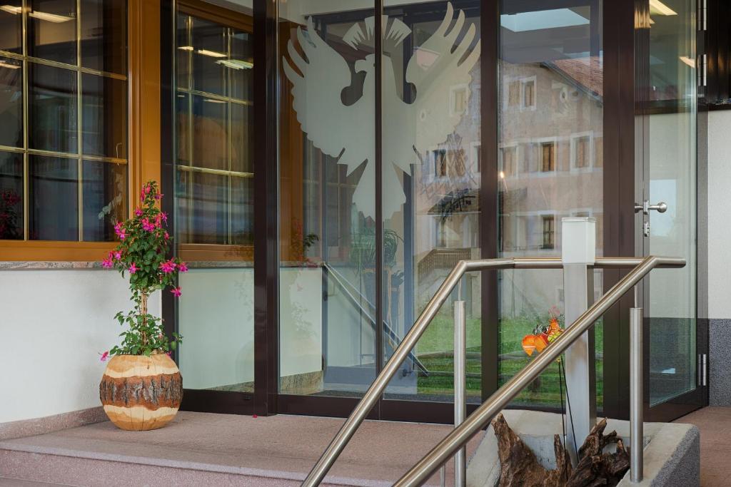Hotel Schwarzer Adler photo