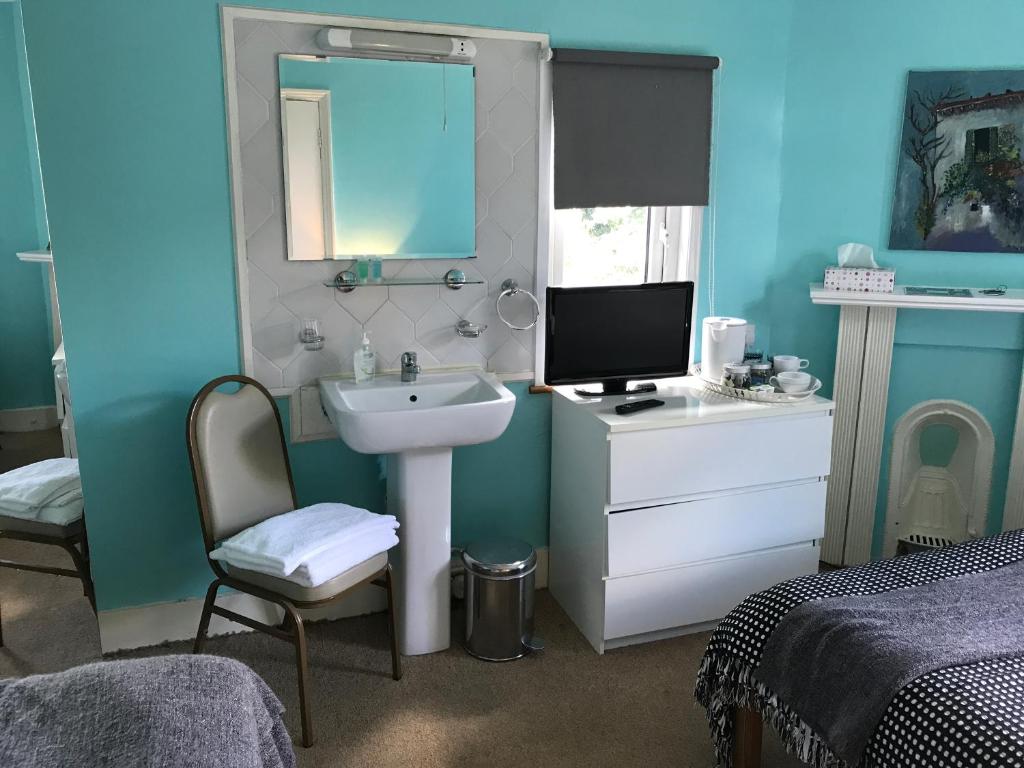 The Caspian Hotel photo