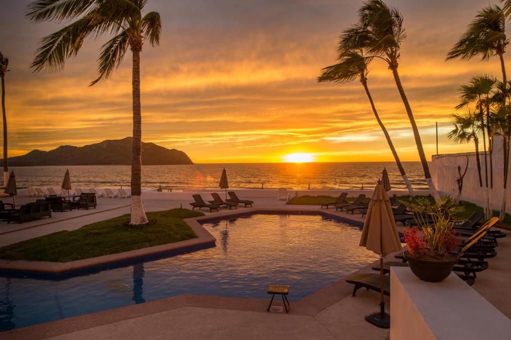 Ocean View Beach Hotel — Hotel in Mazatlán