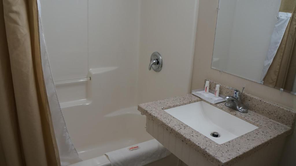 Best Stay Inn photo
