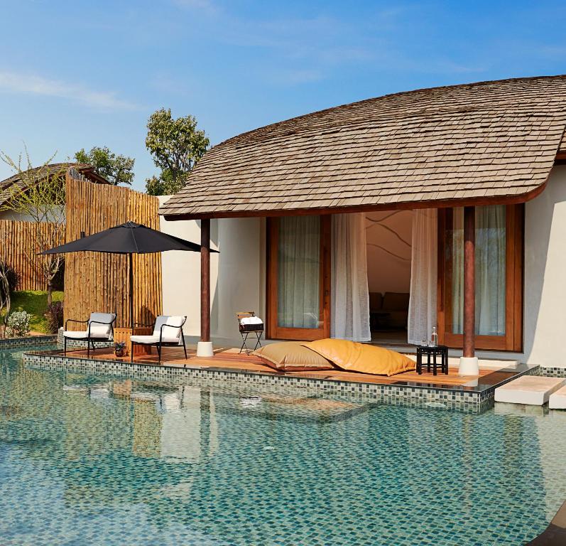 Boribot Pool Resort, Mu Si