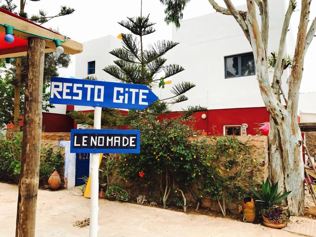 Gite Le Nomade — Hotel in Mirleft