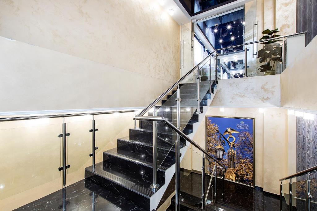 Hotel Corona photo