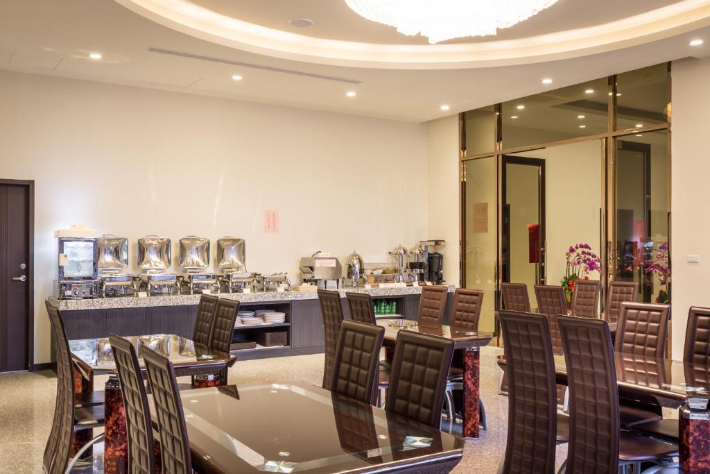 Restaurant, Midu Business Hotel in Yunlin