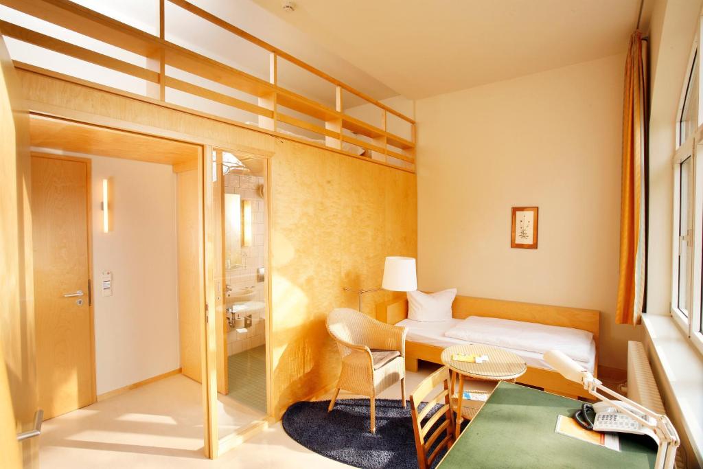 Single Room, Gaste- und Tagungshaus am Glockengarten in Berlin