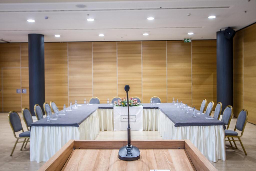 Hotel Atrium Photo 19