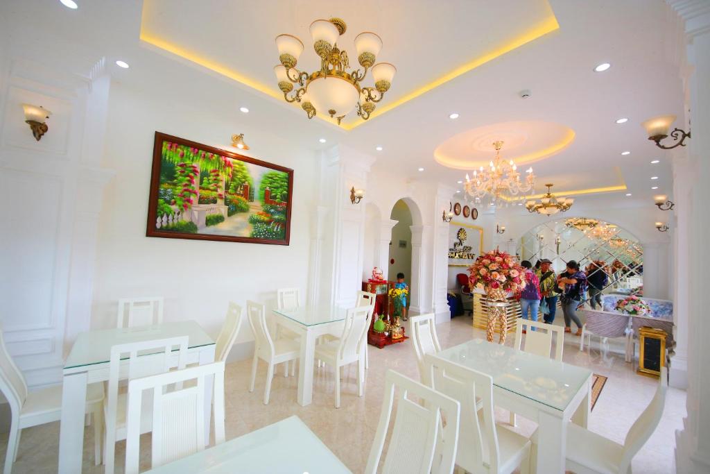 Banquet hall, Phuong Vy Luxury Hotel in Dalat