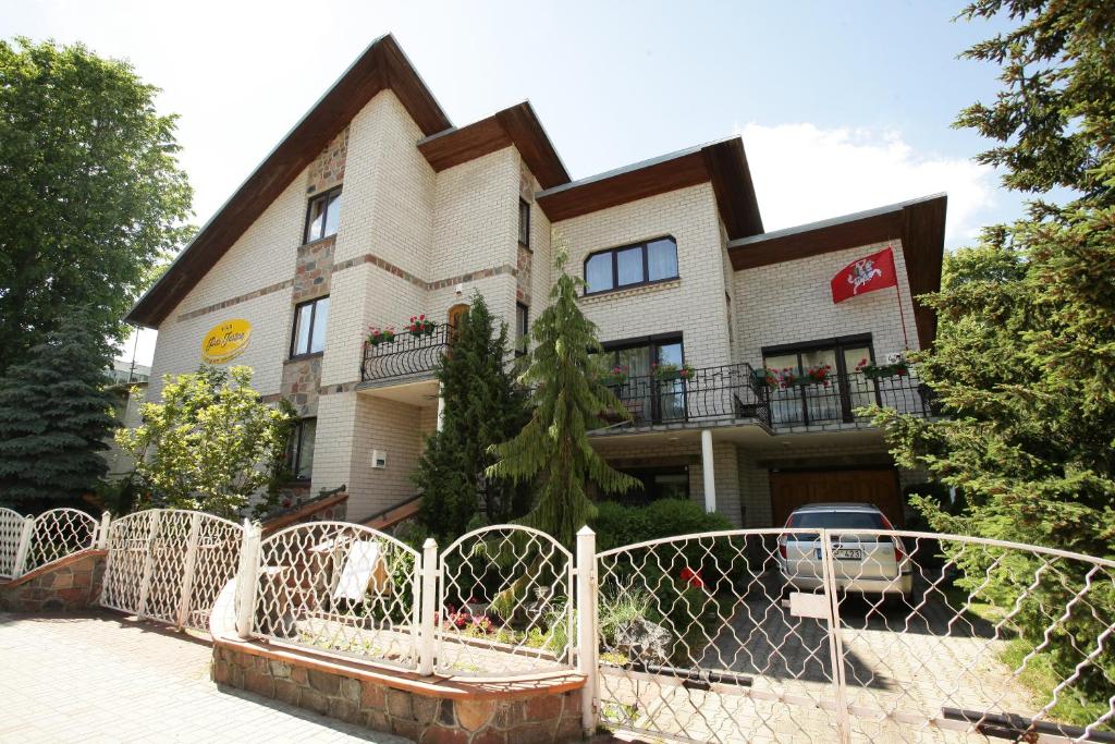 Vila Pas Justina — Hotel in Palanga