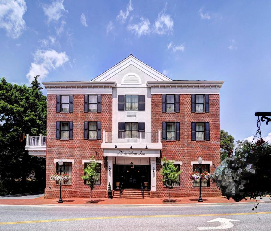 Main Street Inn Blacksburg photo