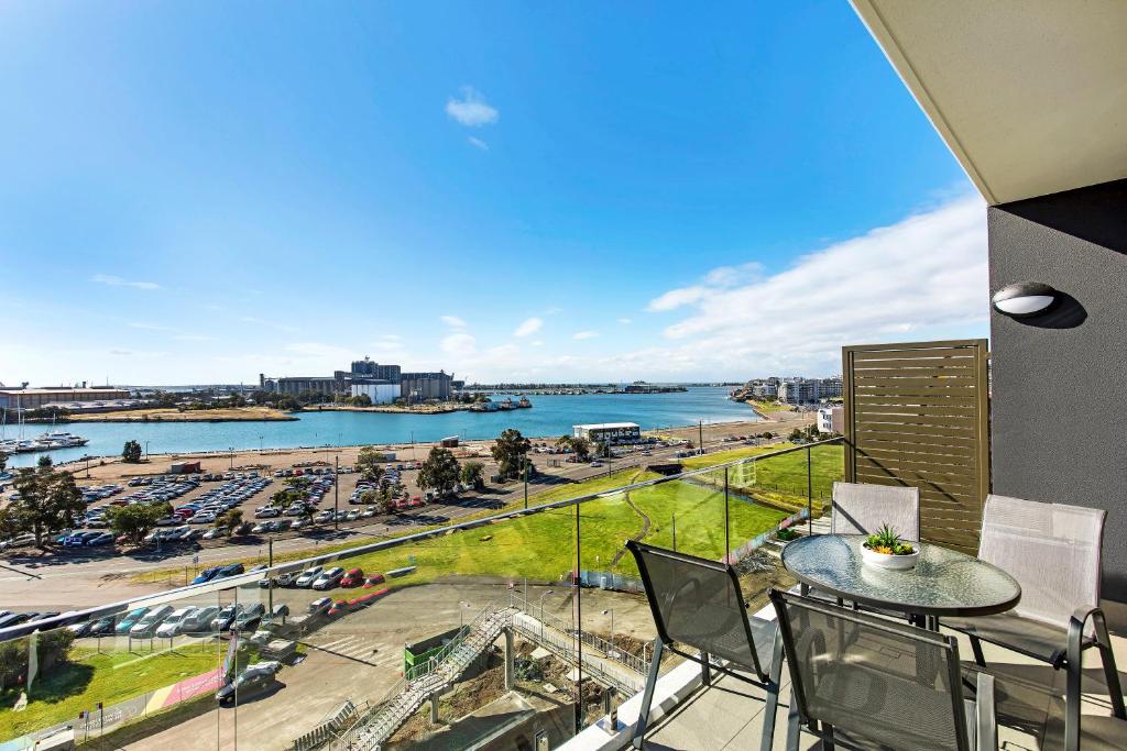 Astra Apartments Newcastle photo