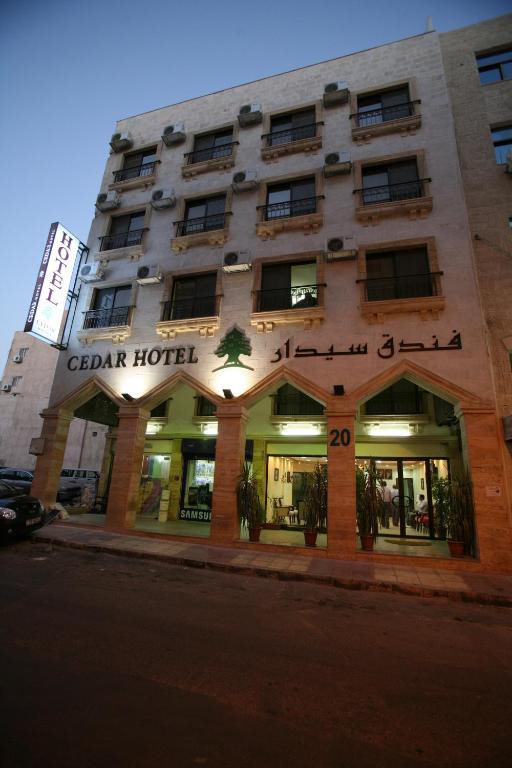 Cedar Hotel photo