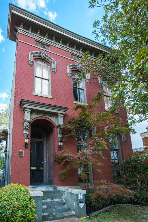 Downtown Memphis Shellcrest Apartments — Hotel in Memphis (TN)