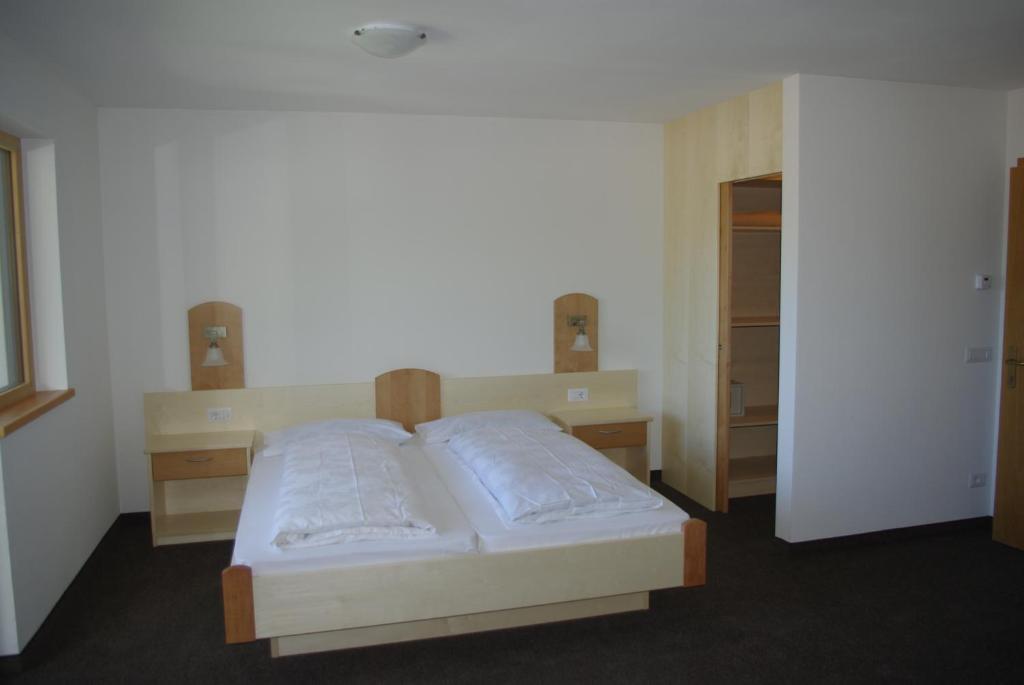 Hotel Montana - 3