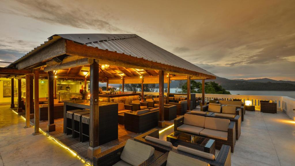 Bar/lounge