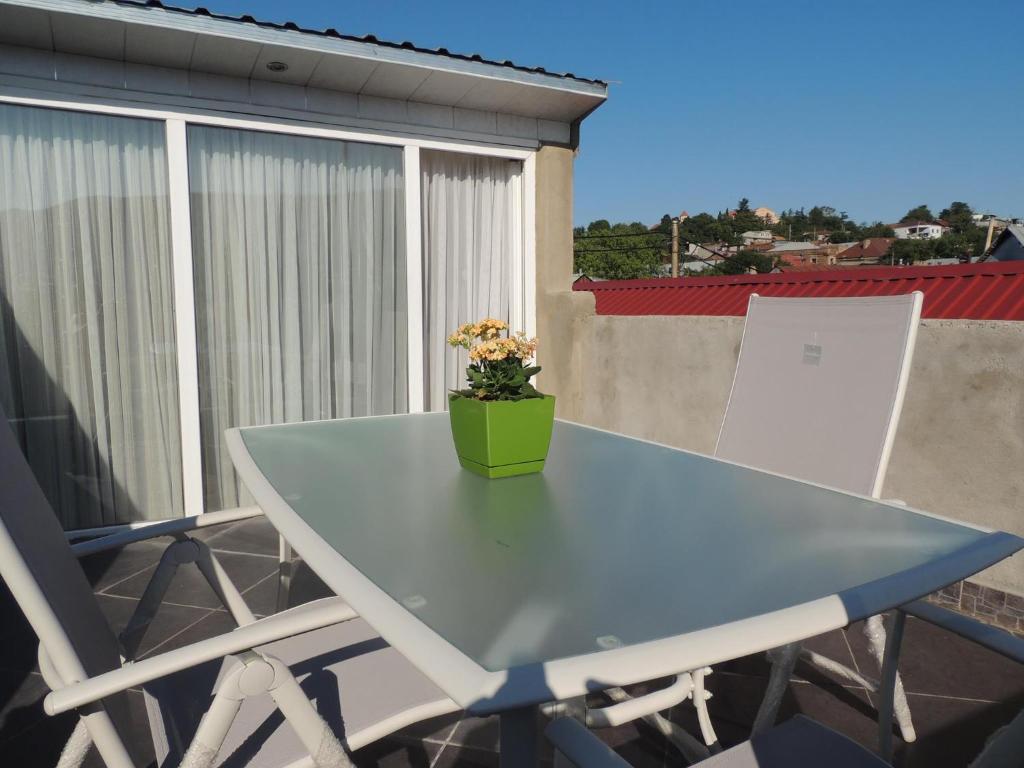 Apartment on Nikoloz Gotsiridze str 22, Tbilisi