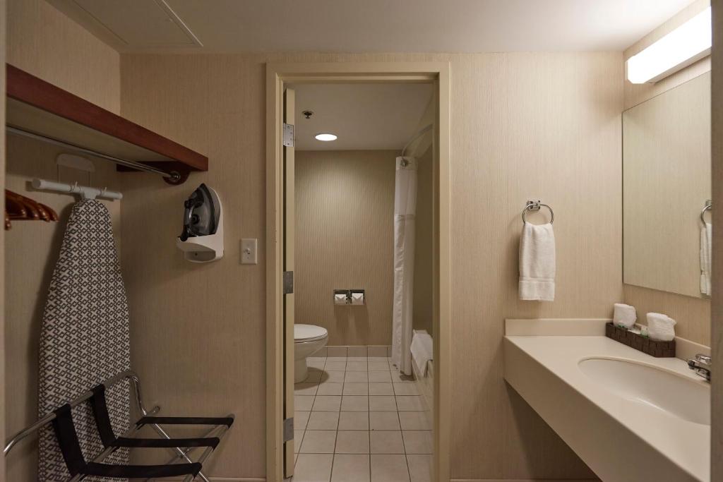 Capital Hotel photo
