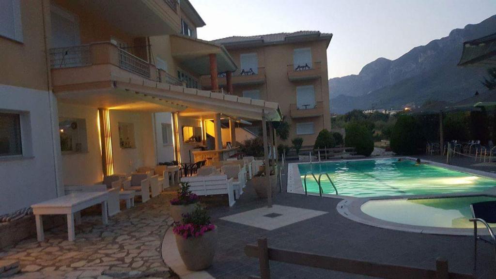 Hotel Iliana photo