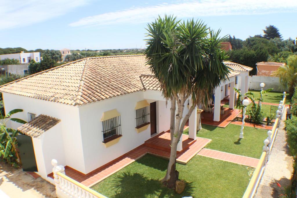 Apartamentos Turísticos Cabo Roche - 3