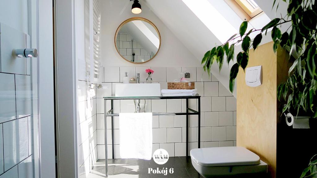 WAM Rooms photo