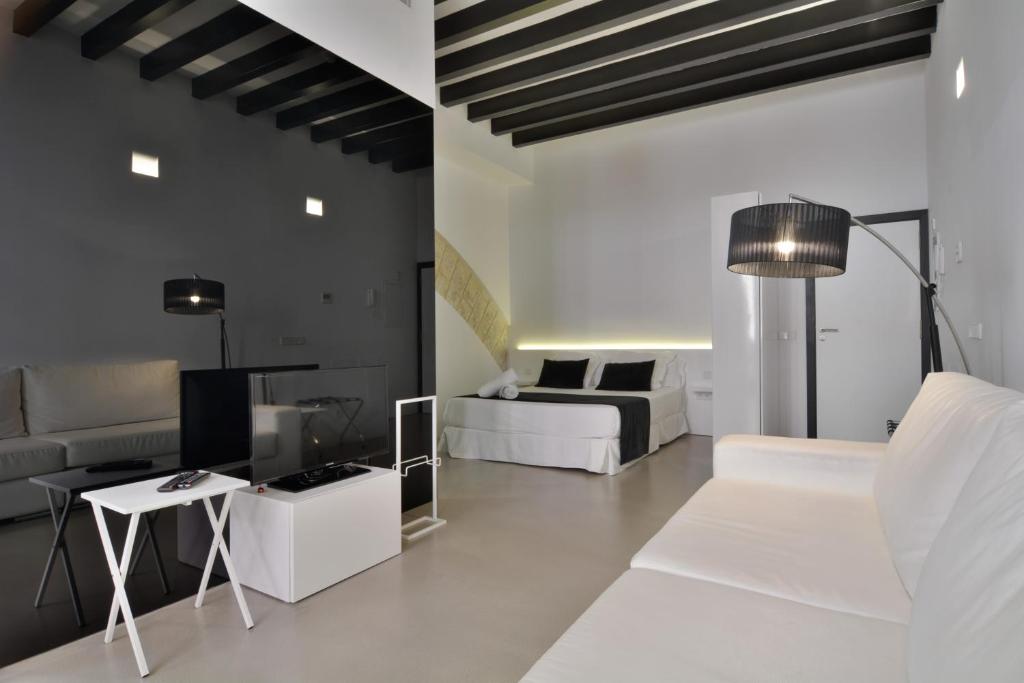 Lonja Suites Apartments - 4