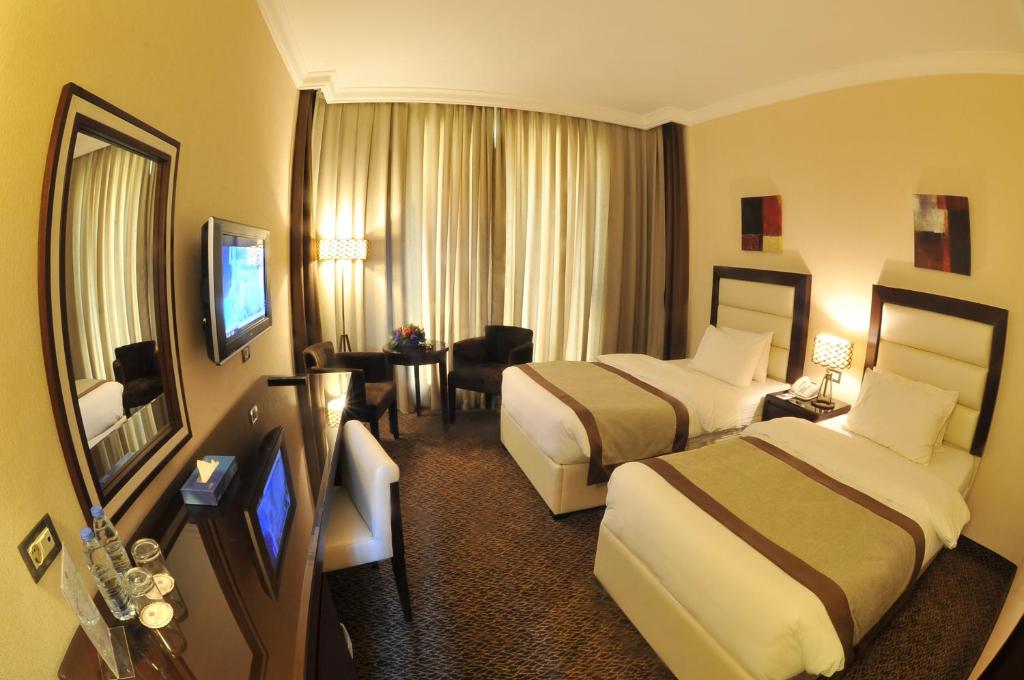 Habitación Doble Estándar con vistas a la ciudad - 2 camas