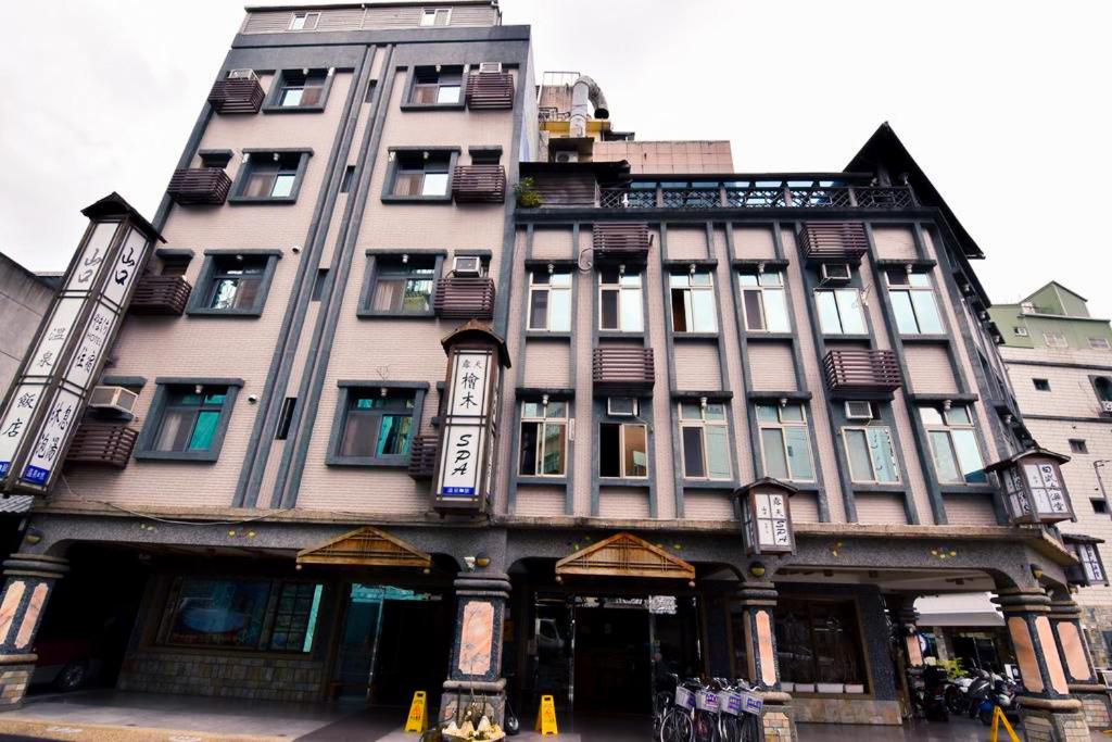 산커우 핫스프링 호텔 호텔 이미지 1