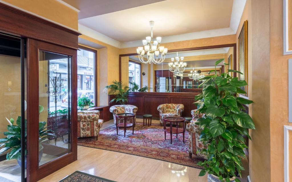 Hotel Minerva Palace photo