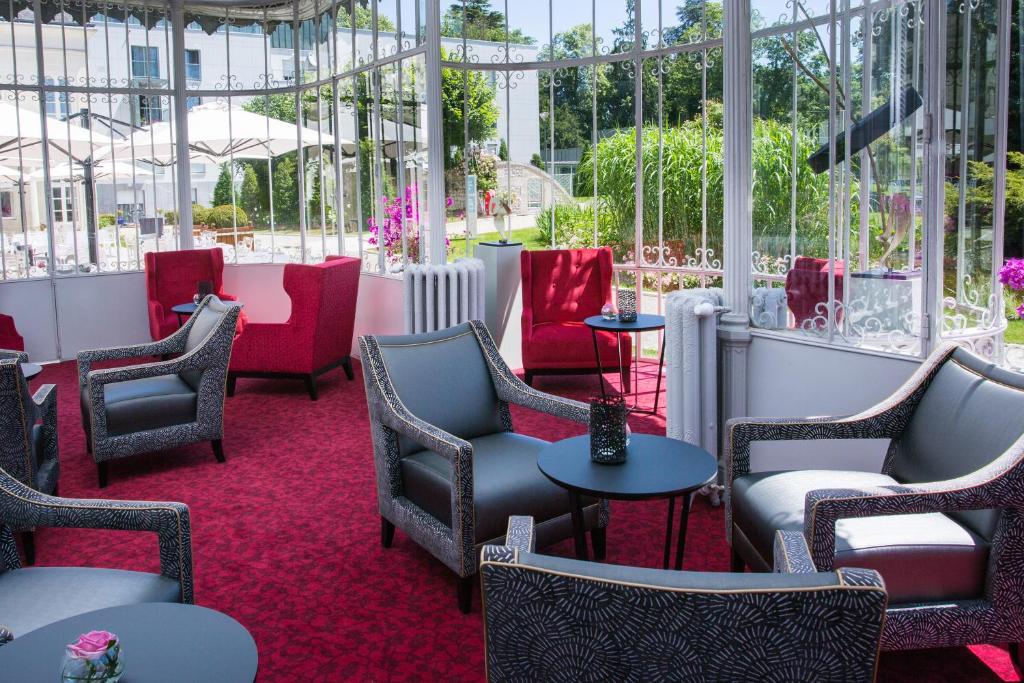 Pub/Lounge