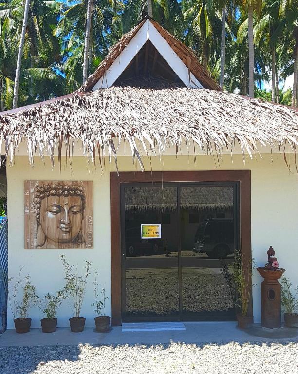 ทรอปิคอล ฟัน ตา ซี เรนทอล (Tropical Fun Ta Sea Rentals)